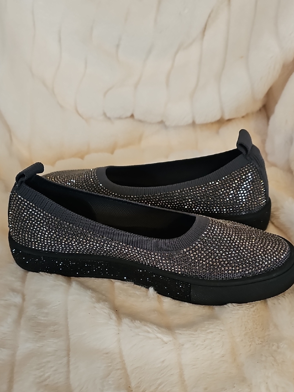 bernie mev. Sparkle Knit Slip-On Flats - Gray